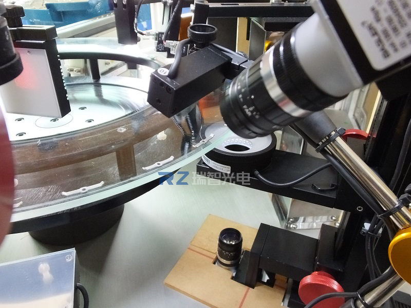 機器視覺檢測設(shè)備為什么大多使用CCD工業(yè)相機？